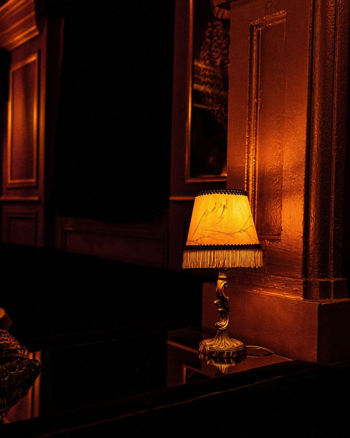 Lampe à abat-jour à franges