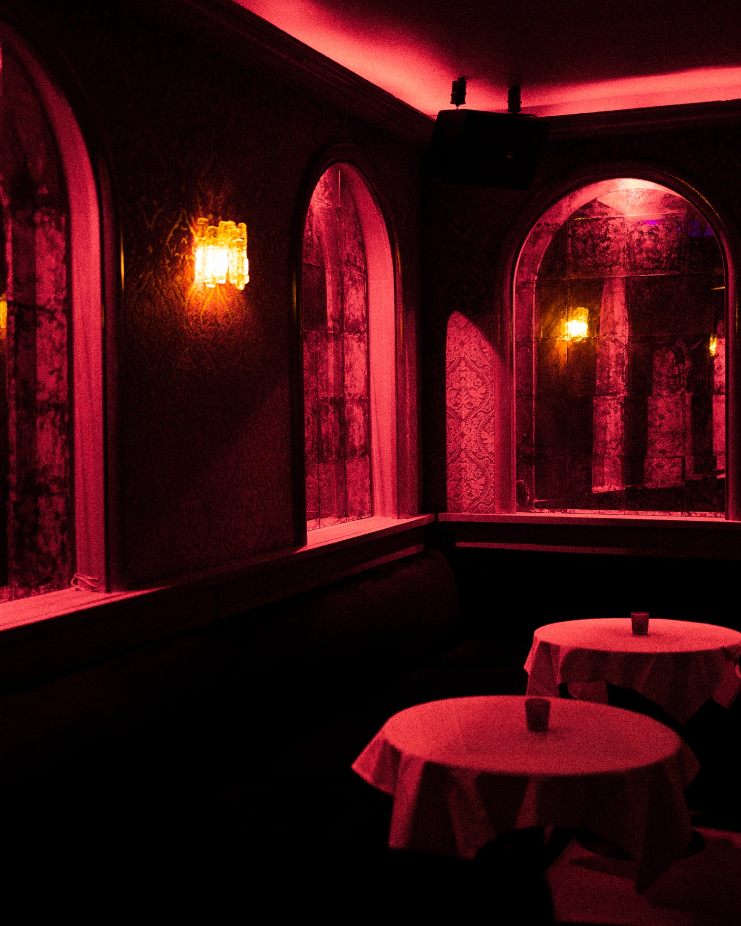 Salon — lumière rouge